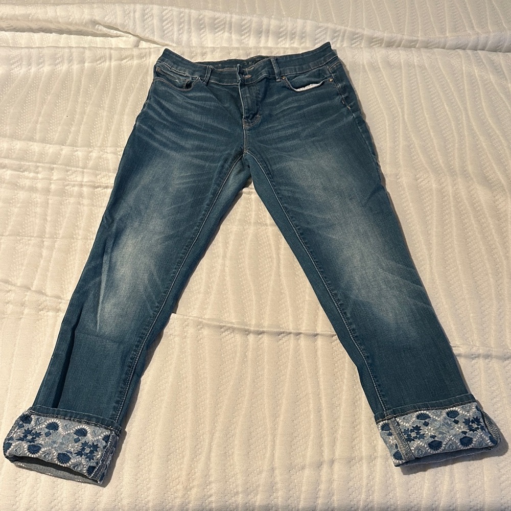 White House Black Market Blue Cropped Jeans with Embroidery